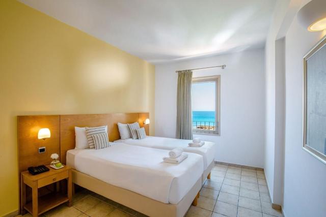 Hotel Louis Althea Beach