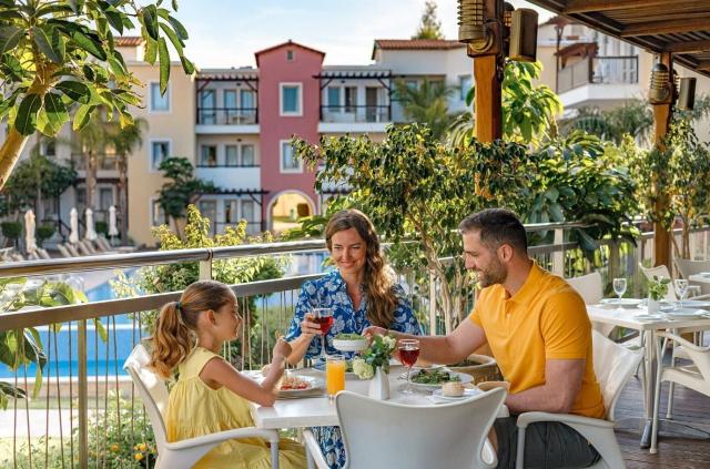 Hotel Louis Althea Beach