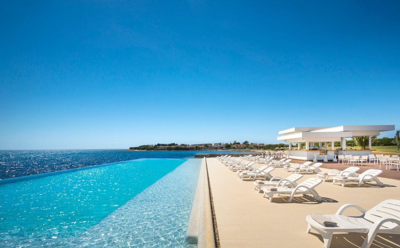 Aminess Vival Maestral Hotel