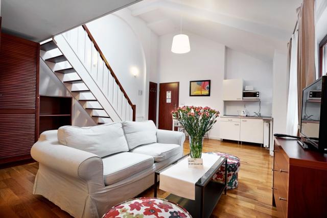 Golebia 8 Residence