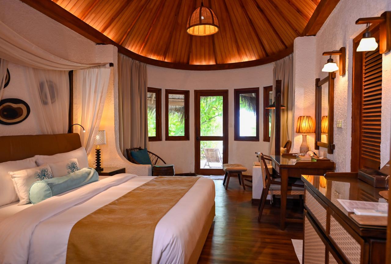 Makunudu Island Resort