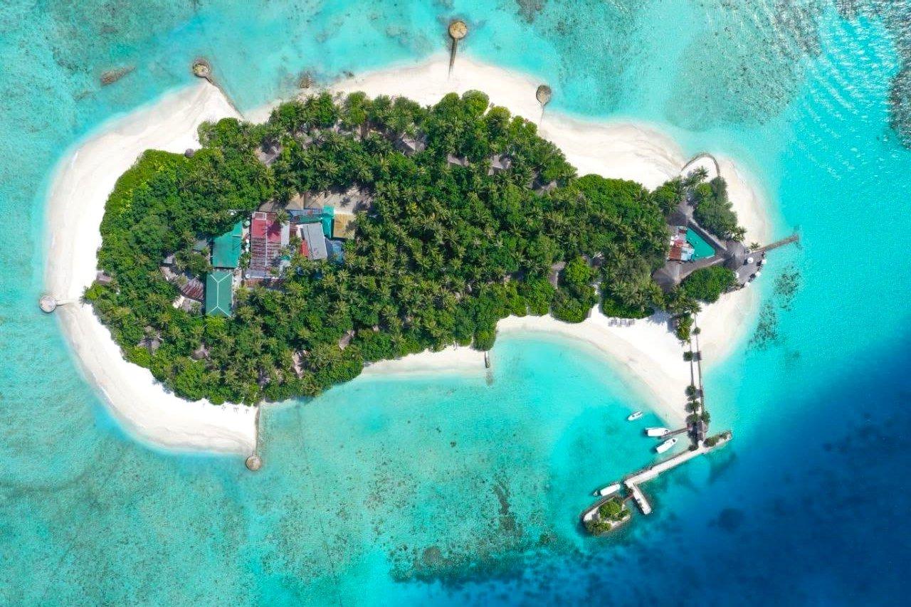 Makunudu Island Resort