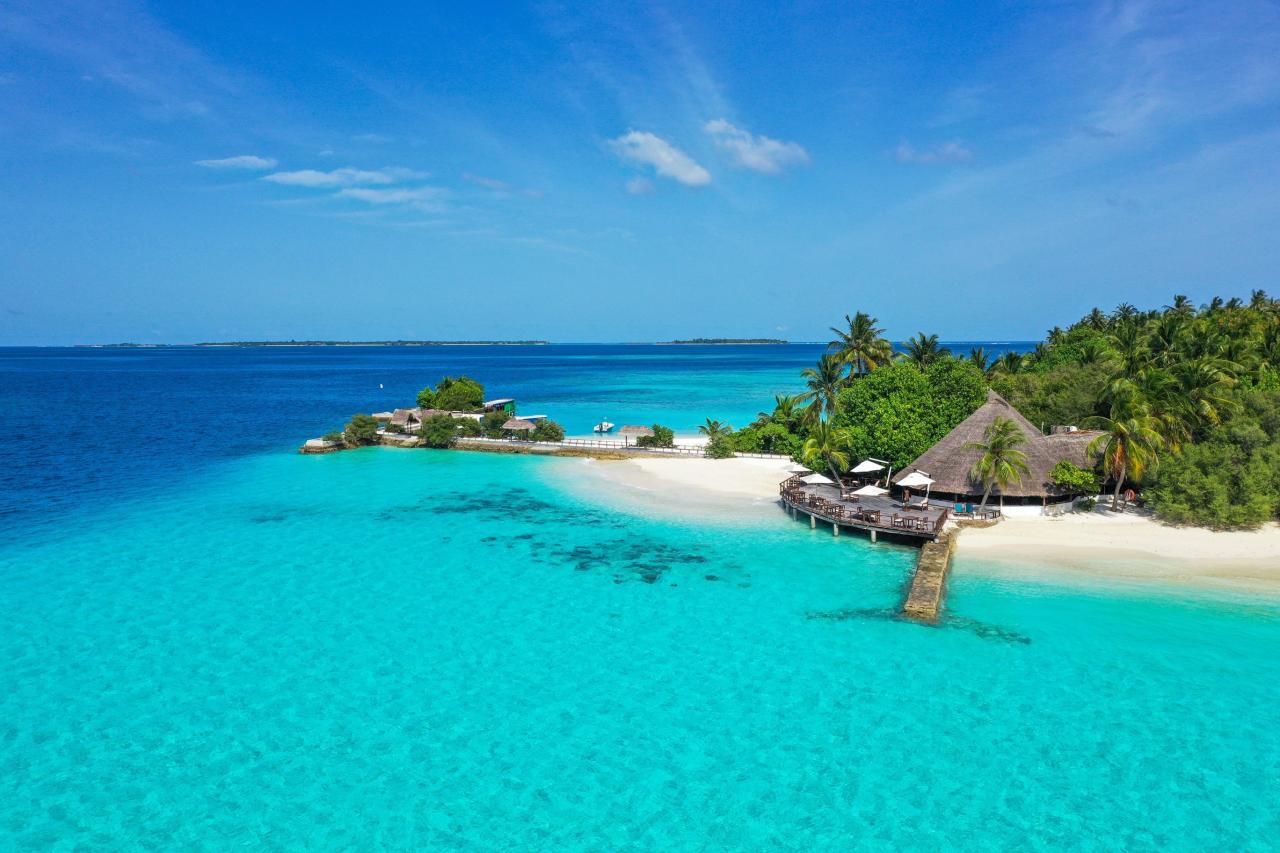 Makunudu Island Resort