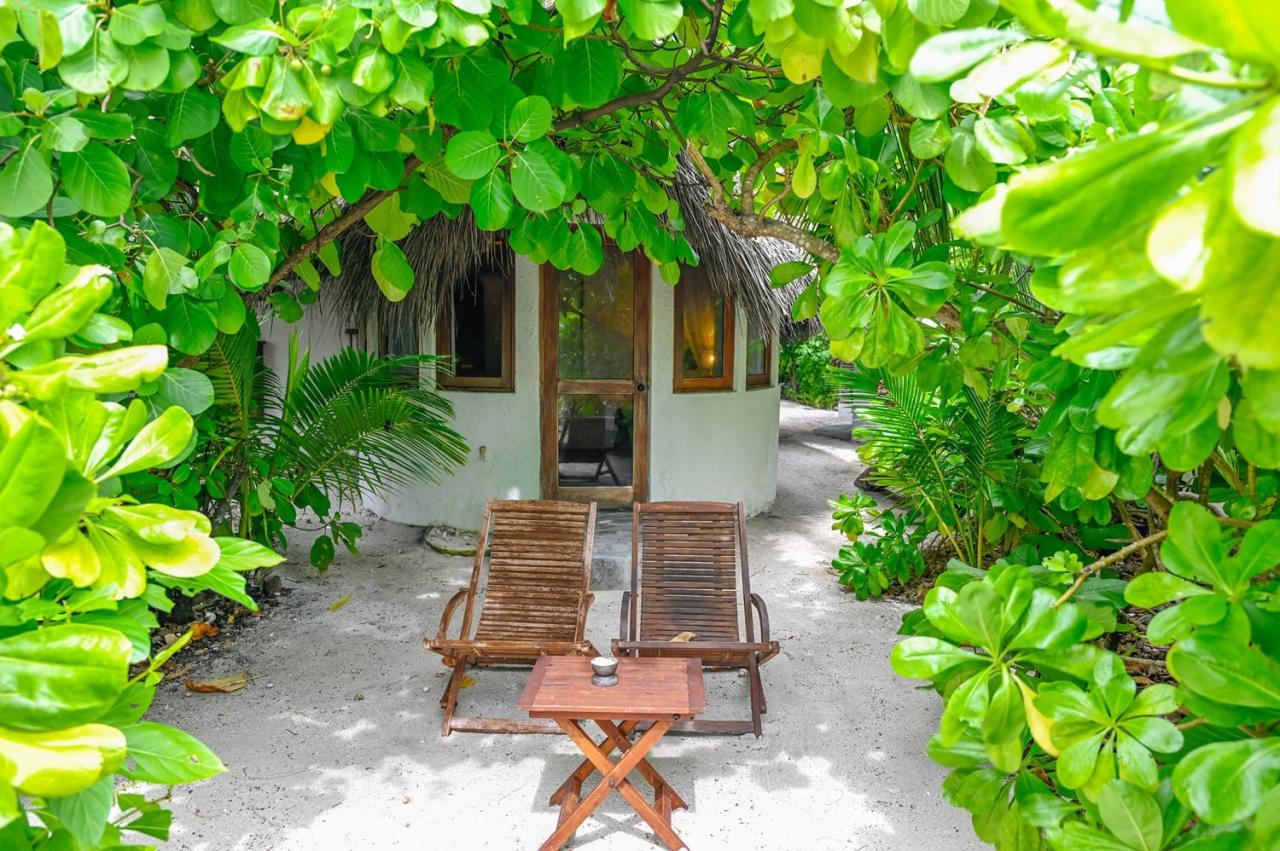 Makunudu Island Resort