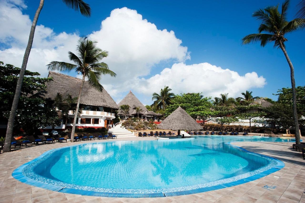 Hotel Karafuu Beach Resort