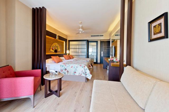 Hotel Limak Lara De Luxe Resort