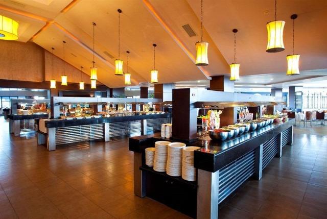 Hotel Limak Lara De Luxe Resort