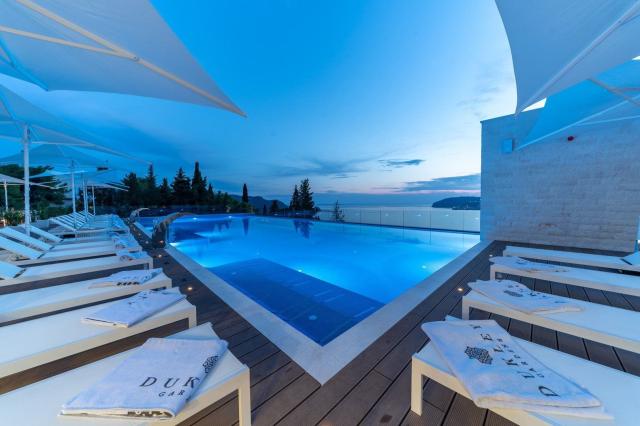Dukley Hotel &Resort