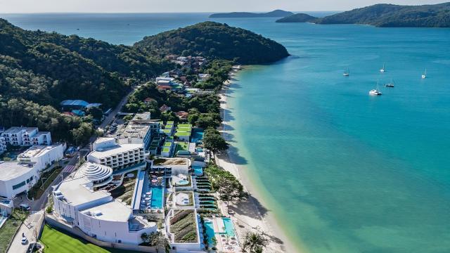 Hotel Veranda Resort Phuket Autograph Collection
