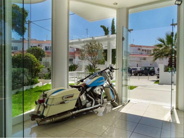 Lido Star Beach Hotel