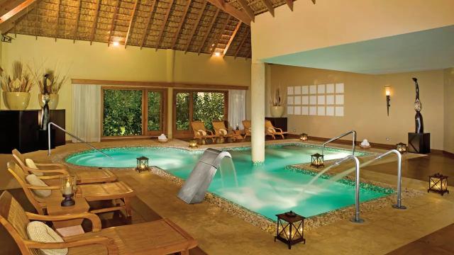 Hotel Zoetry Aqua Panta Cana