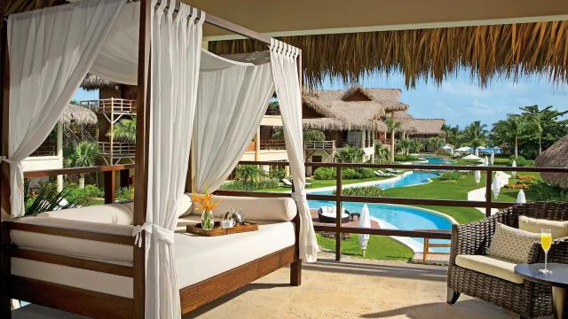 Hotel Zoetry Aqua Panta Cana