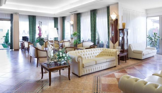 Hotel Apollo