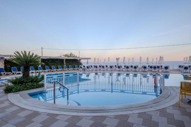 Hotel Mediterranean Beach Resort and Spa