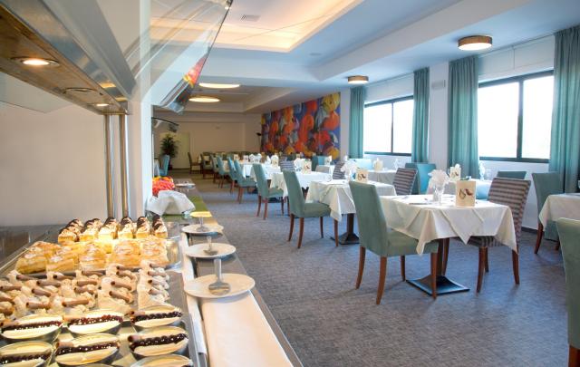 Hotel Mediterranean Beach Resort and Spa