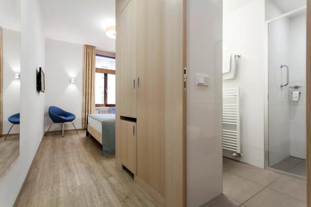 Hotel Carol