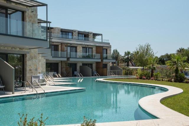 Hotel Portes Lithos Luxury Resort