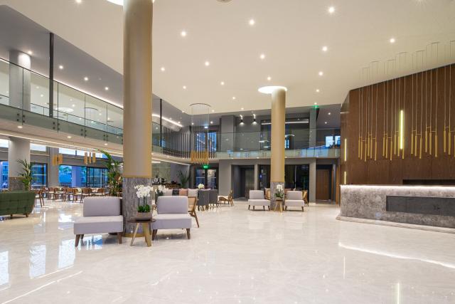 Hotel Portes Lithos Luxury Resort