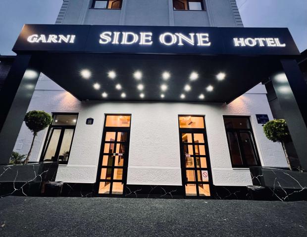 Side One Design Hotel
