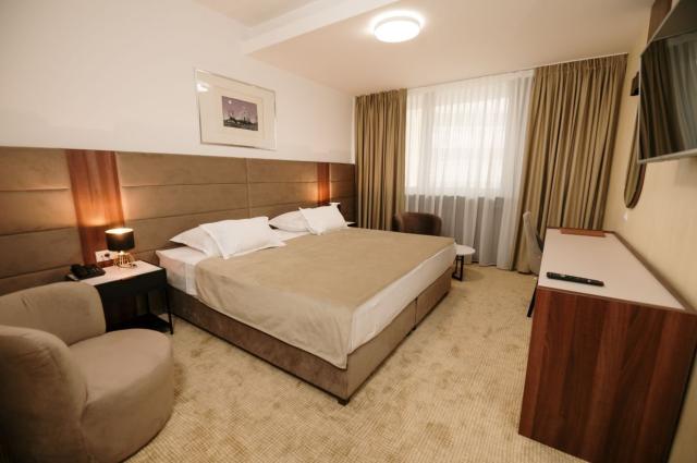 Slavija Hotel