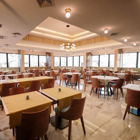Slavija Hotel
