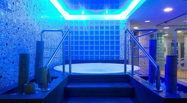Hotel GHT Oasis Tossa