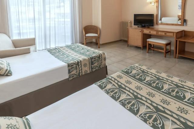 Hotel GHT Oasis Tossa