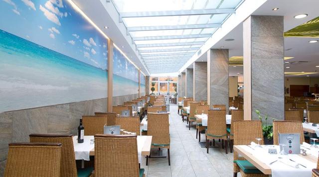 Hotel GHT Oasis Tossa