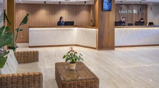 Hotel GHT Oasis Tossa