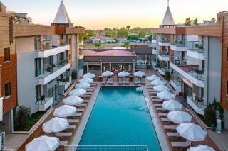 Zapomenutá hora Nemrut aneb cesta na východ Turecka & Hotel Side Amour