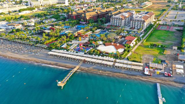 Zapomenutá hora Nemrut aneb cesta na východ Turecka & Crystal Family Resort & Spa