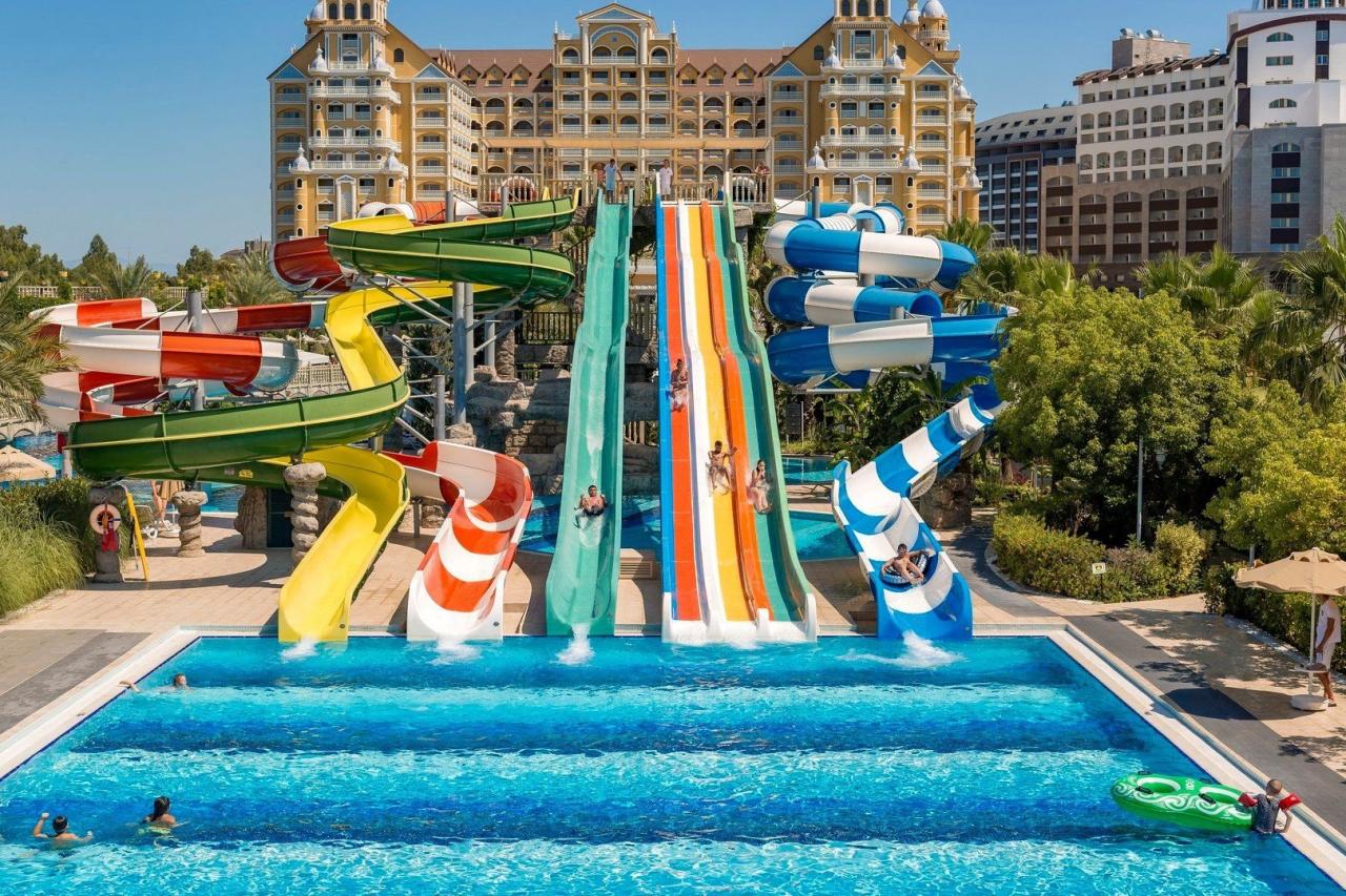 Zapomenutá hora Nemrut aneb cesta na východ Turecka & Hotel Royal Holiday Palace