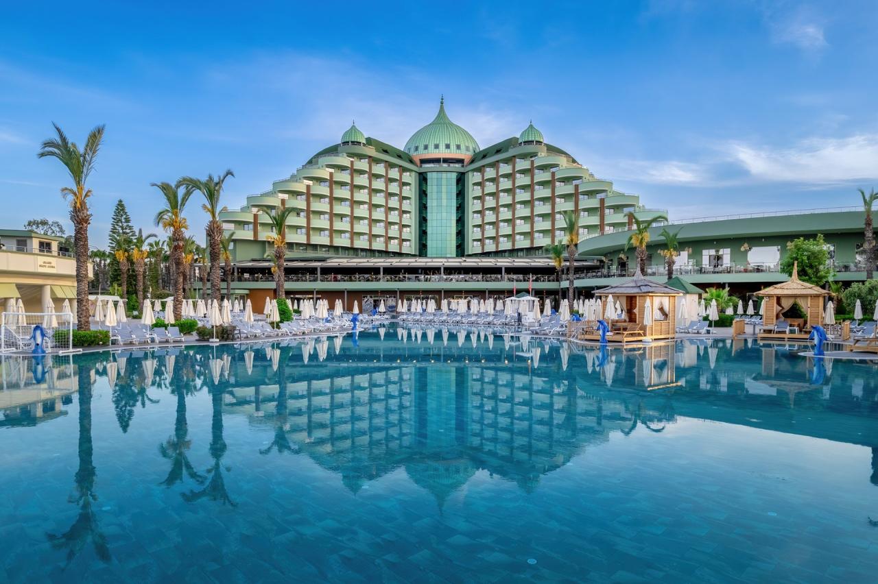 Zapomenutá hora Nemrut aneb cesta na východ Turecka & Hotel Delphin Palace
