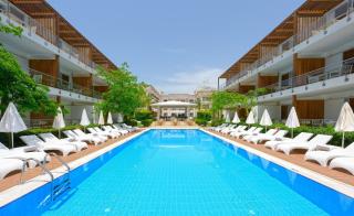 Zapomenutá hora Nemrut aneb cesta na východ Turecka & Hotel Club Kastalia