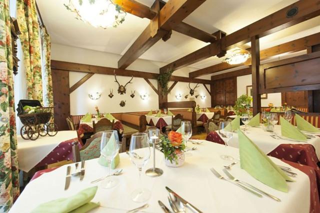 Hotel Neue Post