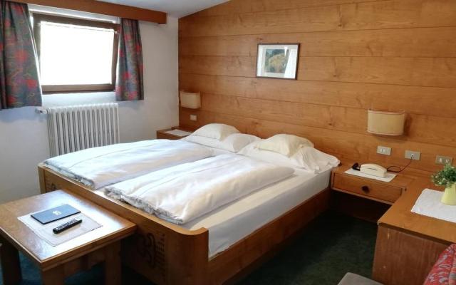 Hotel Rodes