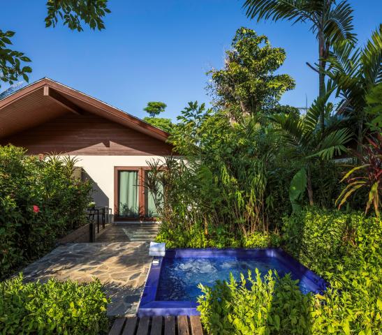 Hotel Barcelo Coconut Island