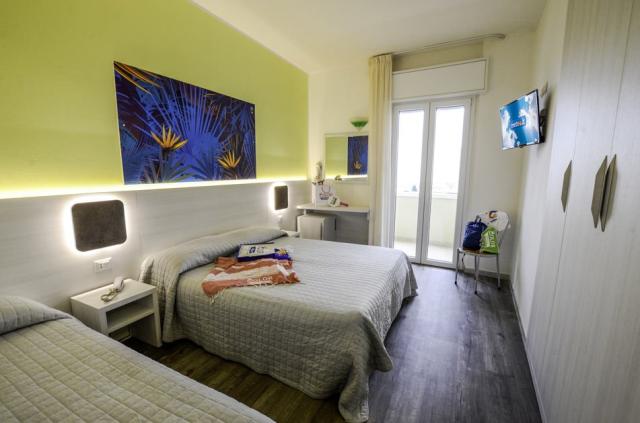Color Palace Lido Hotel - Family Village