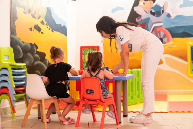 Color Palace Lido Hotel - Family Village