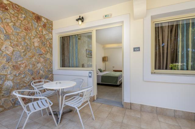 Hotel Natura Park Village