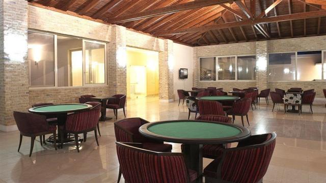 Hotel Natura Park Village