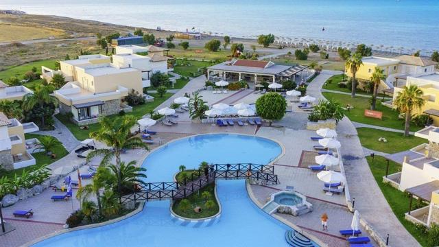 Hotel Natura Park Village