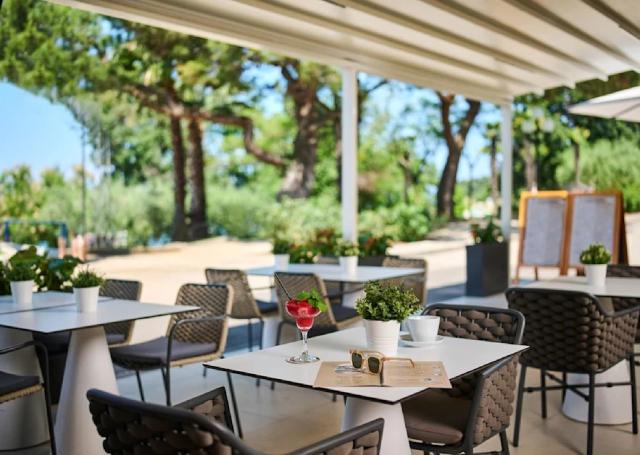 Hotel Plavi Plava Laguna