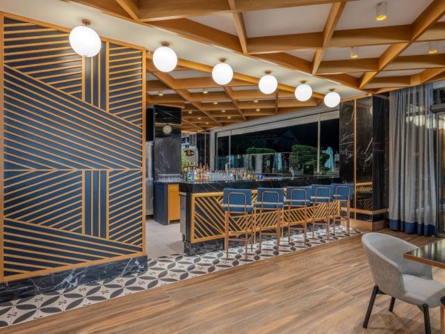 Diamond De Luxe Hotel & Spa