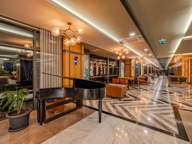 Diamond De Luxe Hotel & Spa