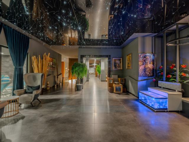 Diamond De Luxe Hotel & Spa