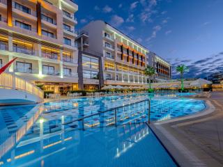 Diamond De Luxe Hotel & Spa
