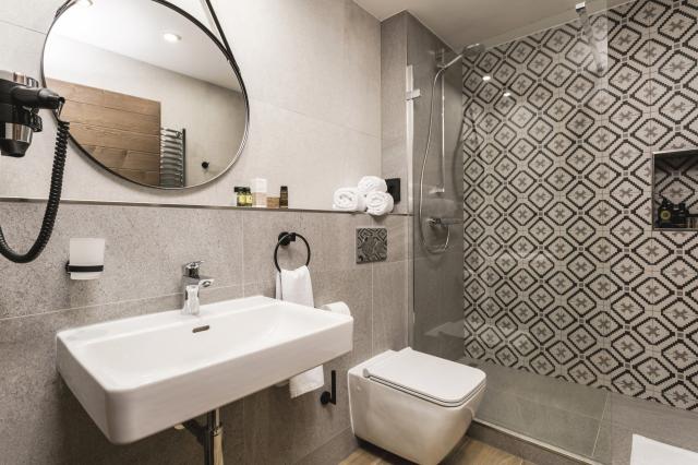 Arietes Marmont Resort Hotel