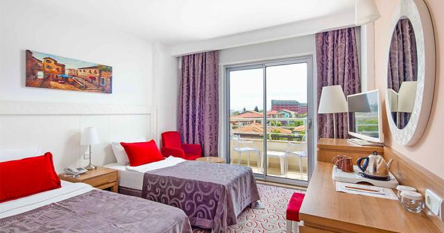 Galeri-Resort-FAMILY-ROOM-2022