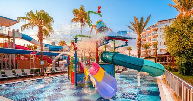 Caretta-Beach-NEW-2024-SLIDES-CHILDREN-POOL-01